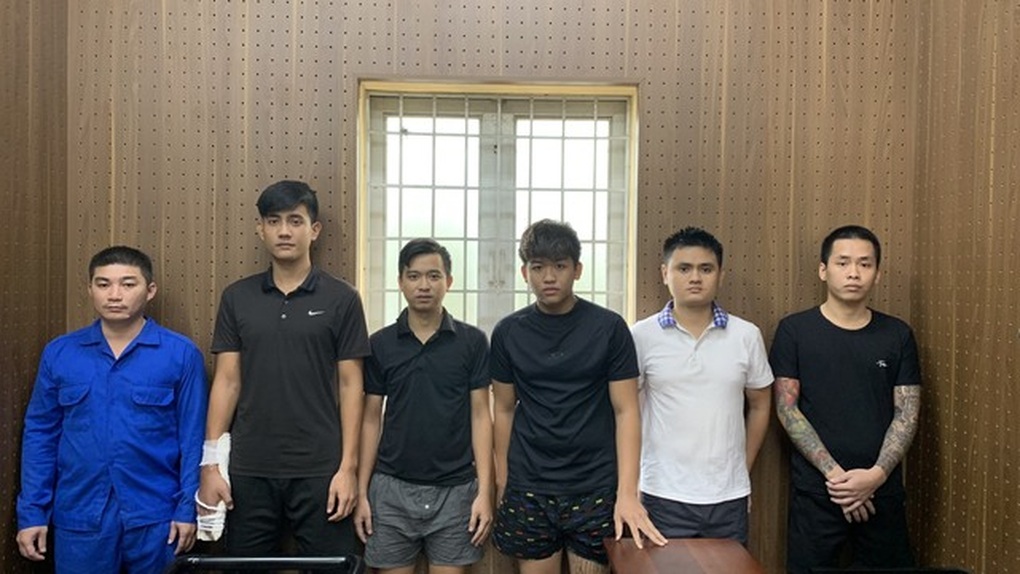 Bắt giữ nhóm thanh niên nổ súng giữa TP Biên Hòa - 1 Bắt giữ nhóm thanh niên nổ súng giữa TP Biên Hòa - 1
