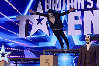 Thót tim với tiết mục mạo hiểm tính mạng