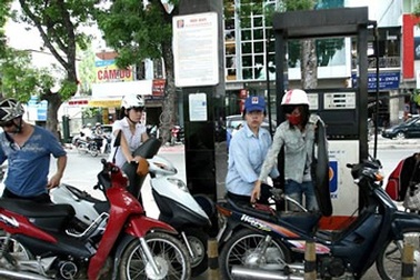 Hạ giá xăng dầu khi giá thành giảm quá 3%