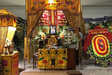 Linh cữu diễn viên Chánh Tín sẽ di chuyển ngang nhà cũ trước khi hoả táng