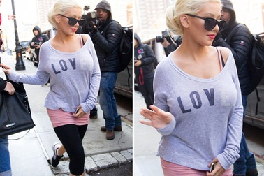 "Bà bầu" Christina Aguilera vẫn thon thả đáng ngưỡng mộ