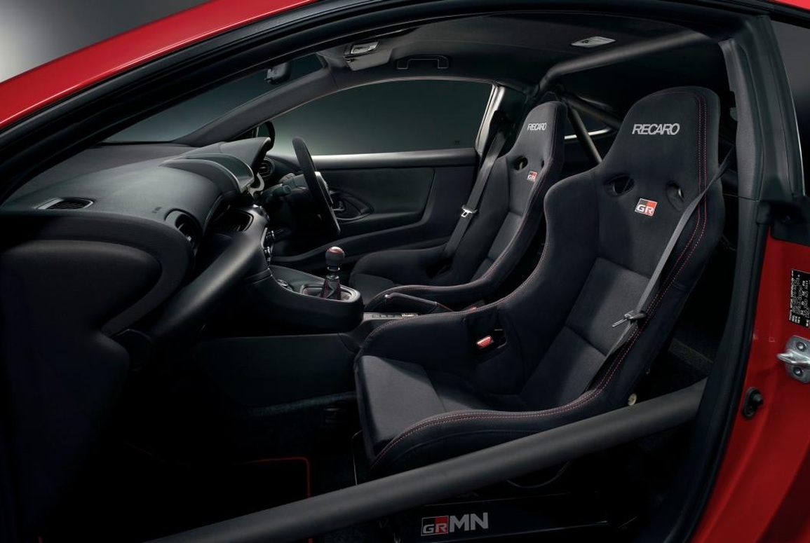 Toyota GRMN Yaris 2022: Xe hạt tiêu không phải muốn mua là được - 4