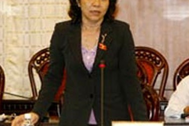 Chưa vội đánh giá bị động trong vụ tiền polymer