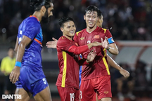 HLV Pau FC: "Quang Hải chắc chắn sẽ được thi đấu nhiều hơn"