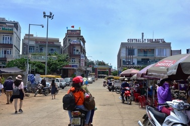 Người dân Lý Sơn ồ ạt bán đất ven biển