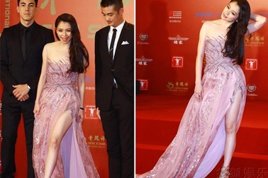 Từ Nhược Tuyên khoe chân gợi cảm