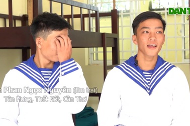 2 cặp song sinh ở Cần Thơ hăng hái lên đường nhập ngũ