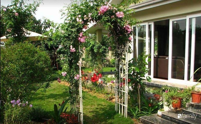 Vườn cây và hoa rực rỡ níu những bình yên ở ngoại ô Hà Nội giúp gia đình trẻ tránh xa ồn ào của phố thị - Ảnh 16. Vườn cây và hoa rực rỡ níu những bình yên ở ngoại ô Hà Nội giúp gia đình trẻ tránh xa ồn ào của phố thị - Ảnh 16.
