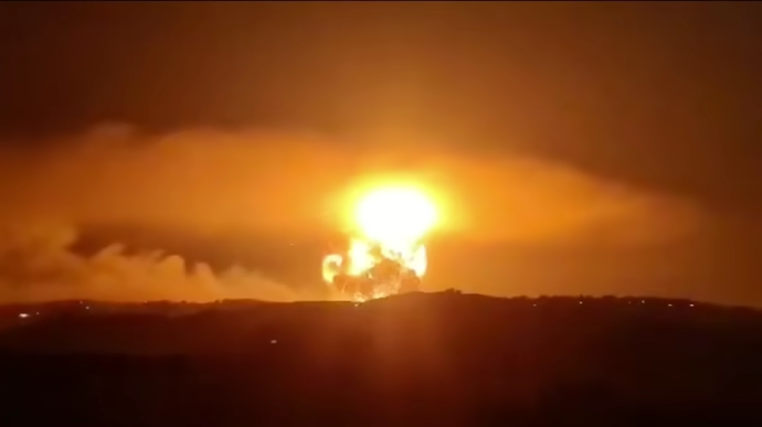 ស៊ីរី៖ អ៊ីស្រាអែលវាយប្រហារទីក្រុងដែលមានមូលដ្ឋានទ័ពជើងទឹករុស្ស៊ីដ៏សំខាន់ - ១ Syria: Israel tấn công thành phố có căn cứ hải quân quan trọng của Nga - 1