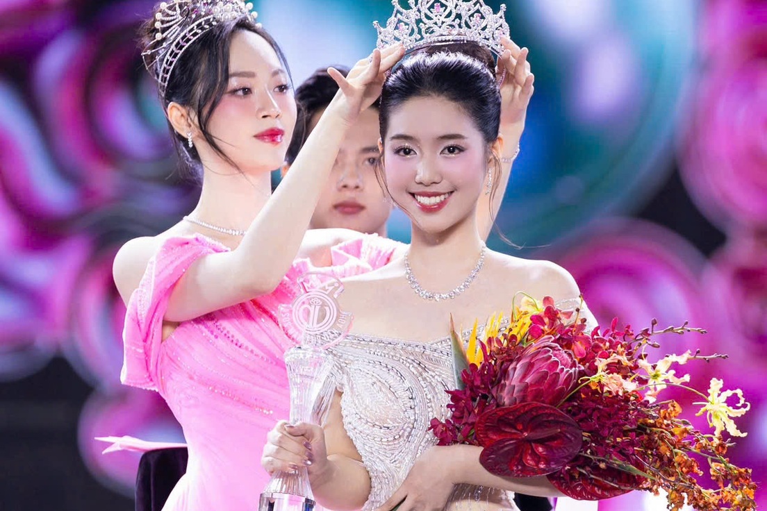 Châu Anh: Quân nhân đầu tiên là Á hậu, xinh đẹp, cao 1,7m