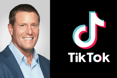 CEO TikTok từ chức giữa "tâm bão"
