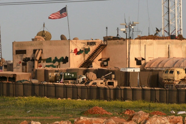 2 căn cứ có quân nhân Mỹ đồn trú ở Syria bị nã rocket