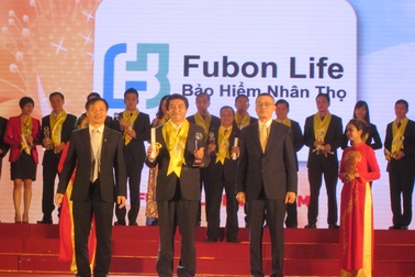 Fubon Life Việt Nam lần thứ 4 giành giải thưởng Rồng Vàng
