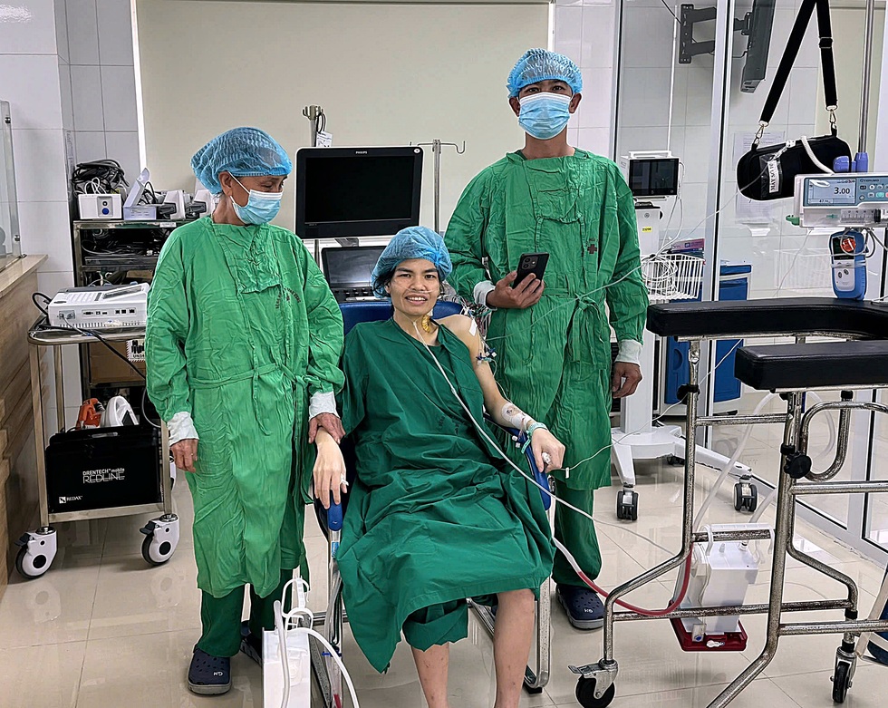 Chị được tái sinh nhờ lá phổi của người em được chuyển từ Nam ra Bắc - 3