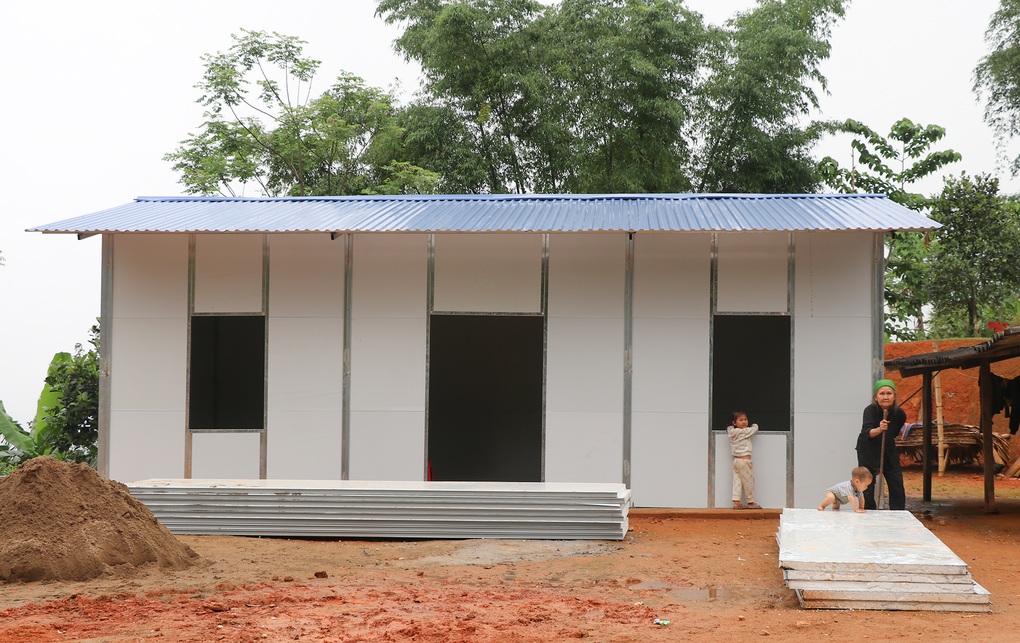 Gần 1.000 hộ nghèo ở Nghệ An được hỗ trợ nhà ở - 1 Gần 1.000 hộ nghèo ở Nghệ An được hỗ trợ nhà ở - 1