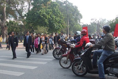 Bạn trẻ ngại va chạm trên đường