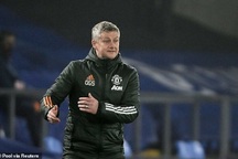 HLV Solskjaer quyết định buông tay khi đối đầu với Leicester City