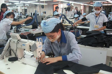 Tổng kết 3 năm thi hành Luật Lao động: Không làm giảm quyền lợi người lao động