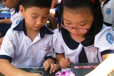 TPHCM: Phụ huynh hoang mang vì con làm bài thi “lệch” đề