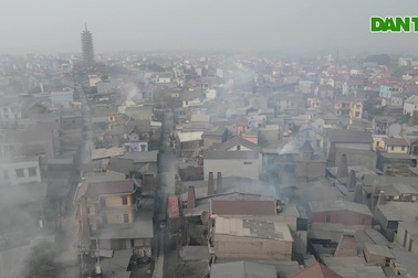 Làng "ám" khói, người dân "nhọ nhem" quanh năm vì xỉ thải nhôm ở Bắc Ninh