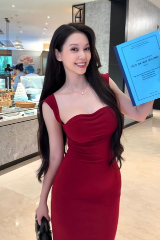 Vẻ đẹp "lai Tây" cuốn hút của nữ diễn viên vào vai gái đểu phim VTV - 2