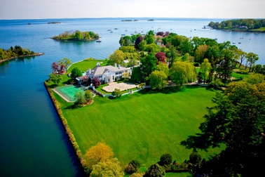 Ngắm biệt thự "đẹp như tranh vẽ" mà ứng viên Tổng thống Trump từng sinh sống