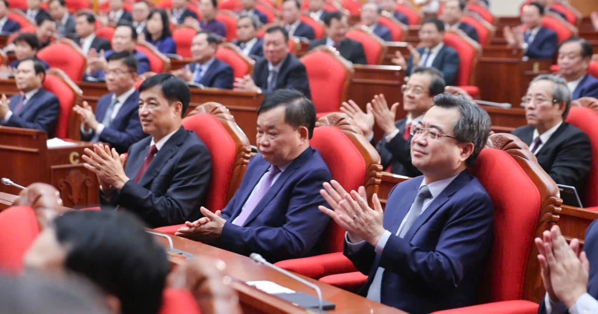 Quy định của Bộ Chính trị về độ tuổi nhân sự tham gia cấp ủy, chính quyền