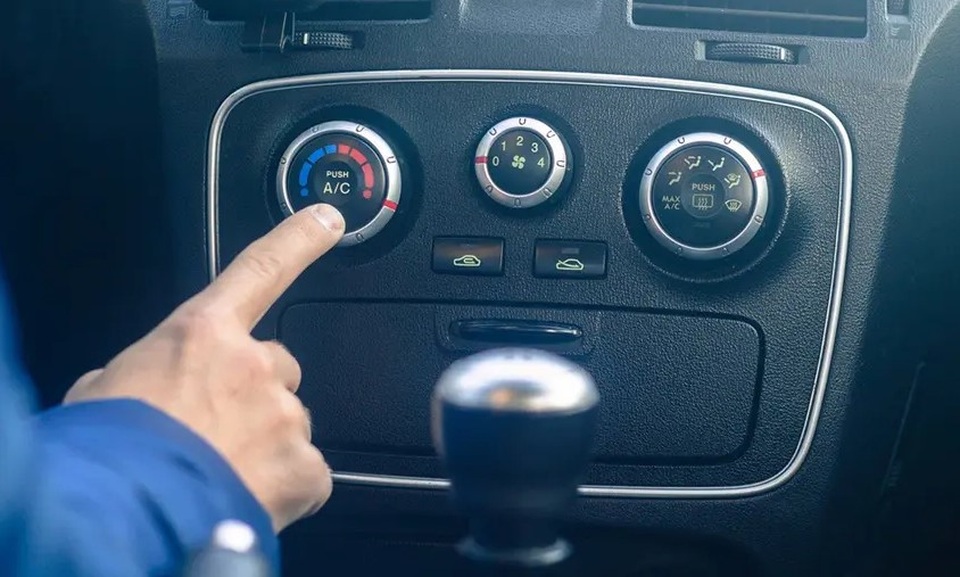 Để điều hòa ô tô vừa mát xe lại tiết kiệm xăng, đừng bỏ qua 6 lưu ý này - 1 Để điều hòa ô tô vừa mát xe lại tiết kiệm xăng, đừng bỏ qua 6 lưu ý này - 1