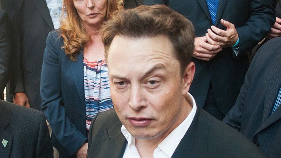 Ngỡ ngàng với quy định kỳ quặc đến mức khó chiều của ông chủ Tesla - 2 Ngỡ ngàng với quy định kỳ quặc đến mức khó chiều của ông chủ Tesla - 2