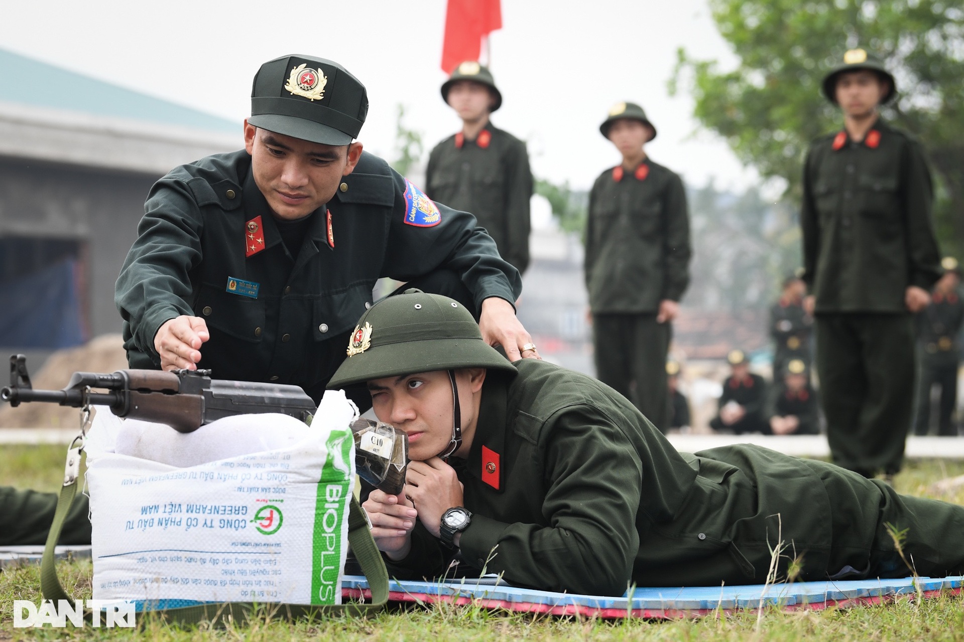 Hơn 15.000 tân binh Cảnh sát cơ động bước vào khóa huấn luyện - 12 Hơn 15.000 tân binh Cảnh sát cơ động bước vào khóa huấn luyện - 12