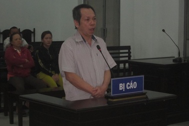 Không chia tiền tip, nhân viên khách sạn đâm chết đồng nghiệp