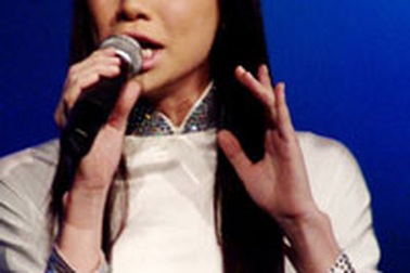 Cái miệng làm điệu!