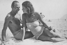 Điệp viên trác táng nổi tiếng với biệt danh "3 bánh"