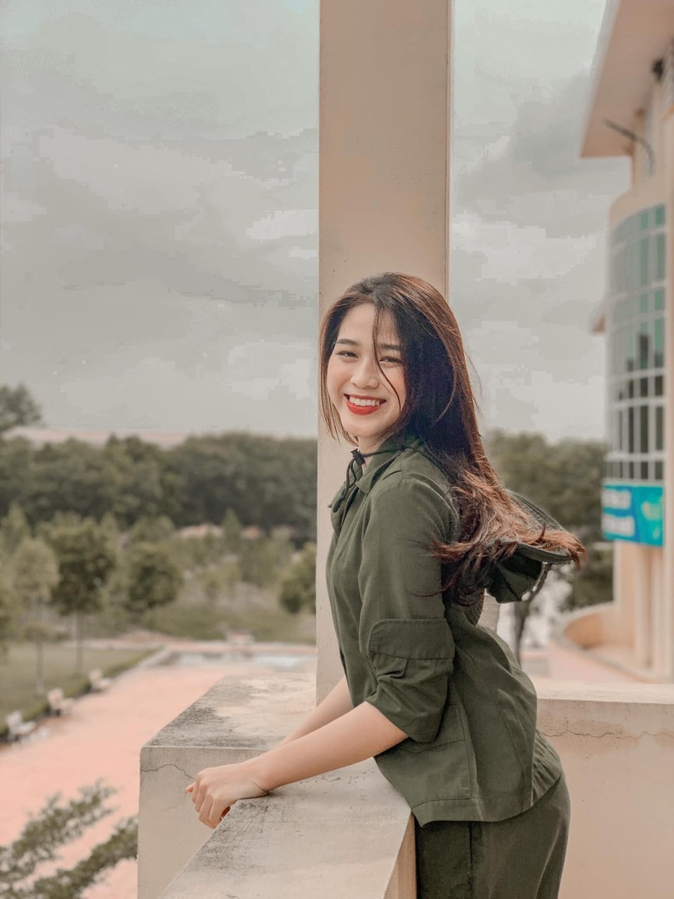 Hành trình chinh phục vương miện của tân hoa hậu Đỗ Thị Hà - 5 Hành trình chinh phục vương miện của tân hoa hậu Đỗ Thị Hà - 5