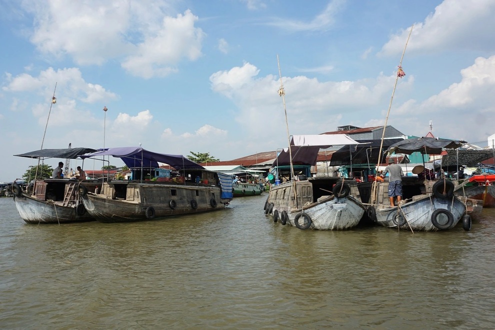 Những người gồng mình níu kéo chợ nổi trong dịch Covid-19 - 5 Những người gồng mình níu kéo chợ nổi trong dịch Covid-19 - 5