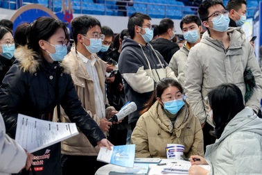 Đáng báo động tại Trung Quốc: Tỷ lệ thanh niên thất nghiệp đạt kỷ lục