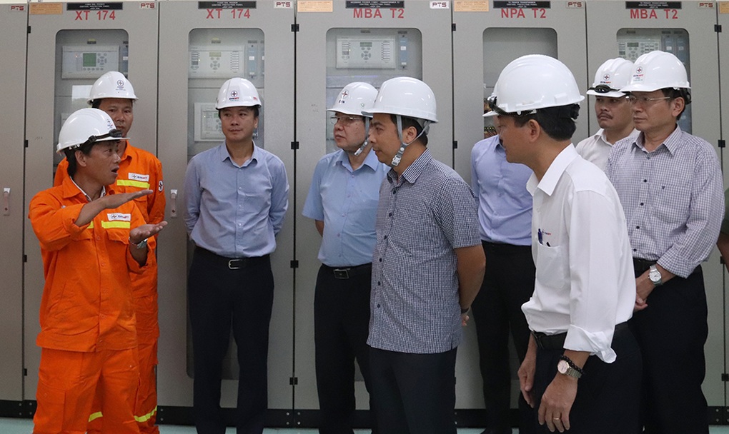 EVN kiểm tra công tác chuẩn bị ứng phó bão số 4 - 1 EVN kiểm tra công tác chuẩn bị ứng phó bão số 4 - 1