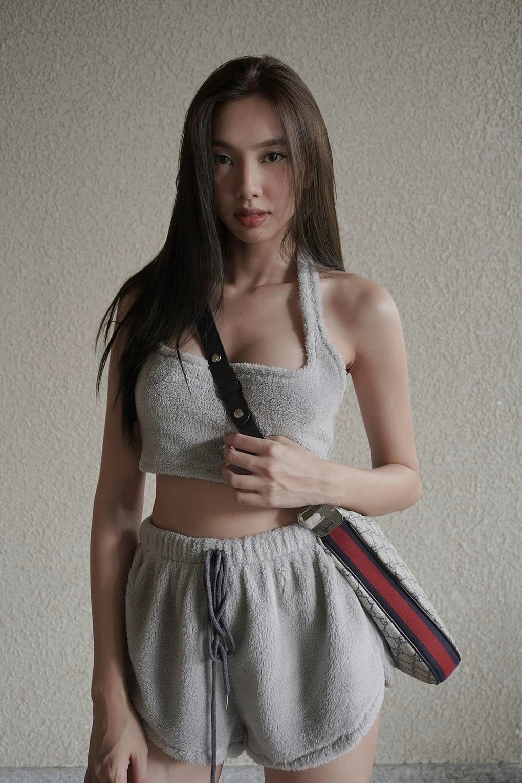 Hoa hậu Thùy Tiên chuộng trang phục sexy, khoe hình thể nóng bỏng - 10 Hoa hậu Thùy Tiên chuộng trang phục sexy, khoe hình thể nóng bỏng - 10