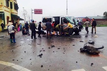 Xe đón dâu gặp nạn, ít nhất 3 người chết, 14 người bị thương