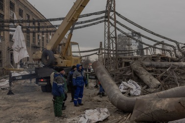 Nga tung chiến thuật tập kích hỏa lực mới, Ukraine lộ điểm yếu chí mạng