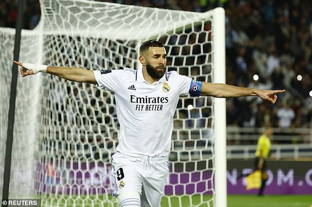 Thủng lưới 3 bàn, Real Madrid vẫn vô địch FIFA Club World Cup - 1 Thủng lưới 3 bàn, Real Madrid vẫn vô địch FIFA Club World Cup - 1