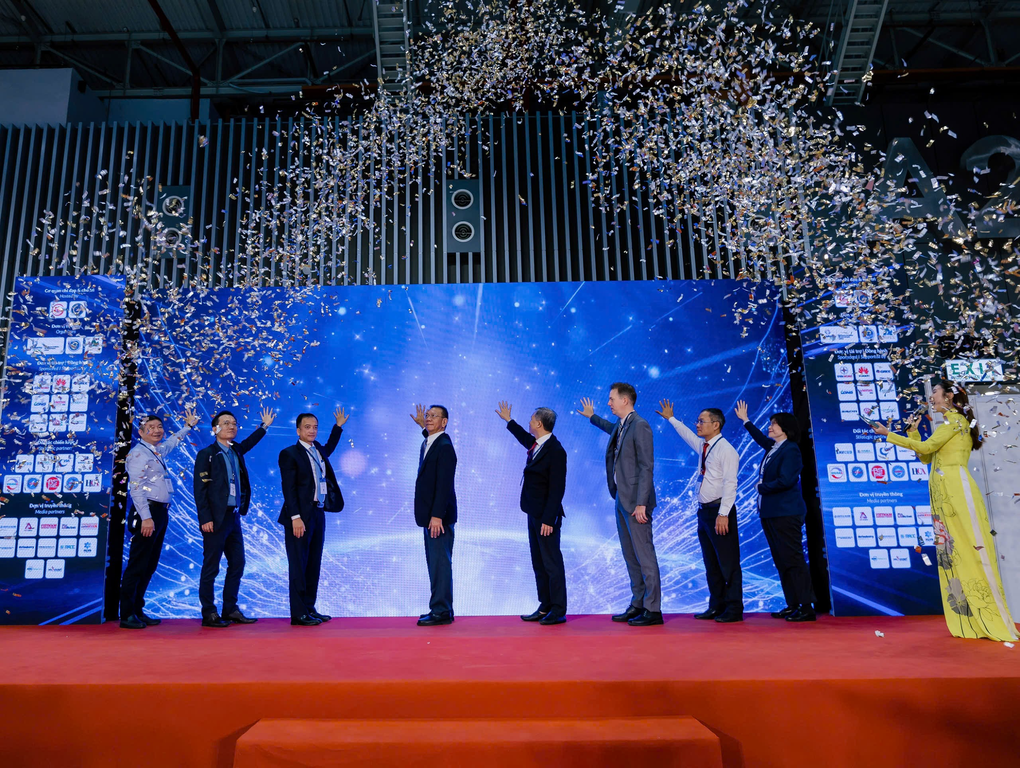 Huawei FusionSolar ghi dấu ấn tại Vietnam Energy Week 2025 - 5 Huawei FusionSolar ghi dấu ấn tại Vietnam Energy Week 2025 - 5