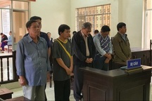 Khởi tố nguyên Trưởng phòng TN&MT tiếp tay biến đất công thành "đất ông"