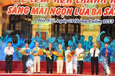 Sáng mãi ngọn lửa "Ba sẵn sàng"