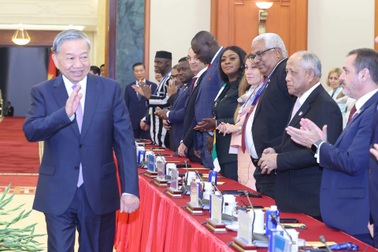 Tổng Bí thư: Đưa không gian mạng trở thành không gian của luật pháp