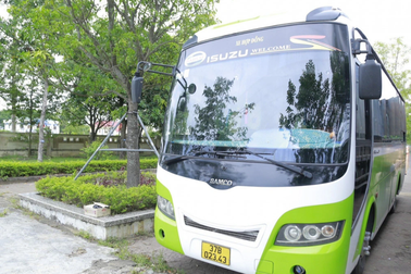 Dùng bằng lái xe giả chở hơn 20 hành khách từ Nghệ An đi Quảng Trị