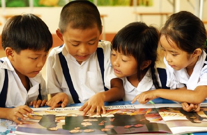 Đọc sách là phương pháp nuôi dưỡng tâm hồn cho trẻ nhỏ. Ảnh minh họa.