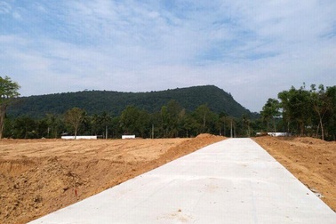 Mua 800 triệu đồng, bán 18 tỷ đồng: Đất đặc khu sốt cực điểm, lãi khổng lồ