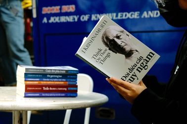 "Đôi điều cần suy ngẫm" lọt vào 100 tựa sách tinh thần hay của thế kỷ 20