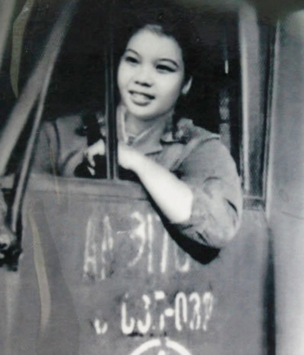 Gặp lại người phụ nữ Hà Nội từng là hoa khôi lái xe Trường Sơn một thời - 2 Gặp lại người phụ nữ Hà Nội từng là hoa khôi lái xe Trường Sơn một thời - 2